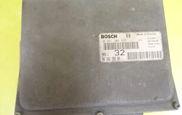 Peugeot 106 Engine control unit/module 0261204625 9630278480