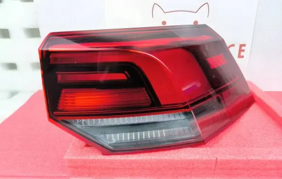 Volkswagen Golf VII Rear/tail lights 5H0945096C