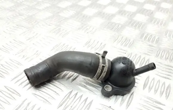 Skoda Octavia Mk3 (5E) Engine coolant pipe/hose 5Q0122157AJ 04L121131J