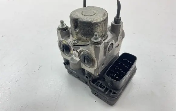 Toyota RAV 4 (XA30) ABS Pump 4451042150 8954142240