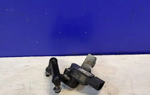 Volvo XC60 Rear air suspension level height sensor 31406563 32246992
