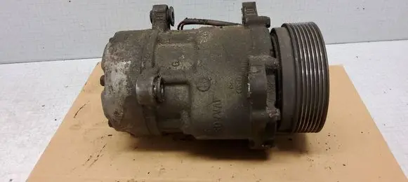 Volkswagen Transporter - Caravelle T4 Air conditioning (A/C) compressor (pump) 7D0820805A