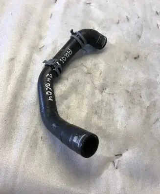 Audi A4 S4 B9 8W Engine coolant pipe/hose