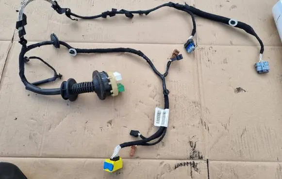 Citroen C3 Front door wiring loom 9674236380