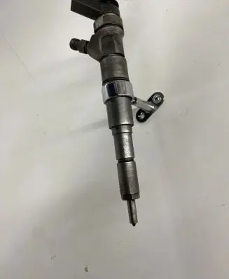 BMW 7 E65 E66 Fuel injector 7789661 0445110131