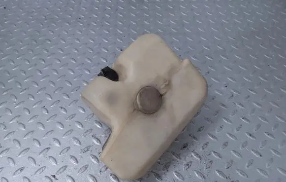 Ford Granada Windshield washer fluid reservoir/tank 81GG17618BA 81GG17618AA