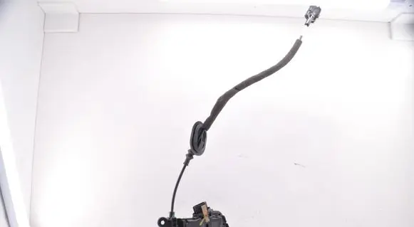 Renault Clio IV Front door lock 805024563R