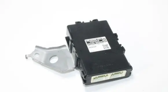 Toyota Avensis T270 Other devices 8969005040 MB1028500060