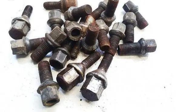 Audi A2 Nuts/bolts 