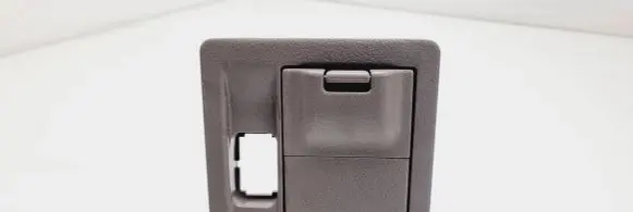 Mazda Xedos 9 Glove box