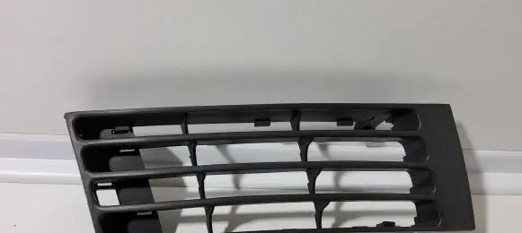 Audi A4 S4 B5 8D Front bumper lower grill AD9901501