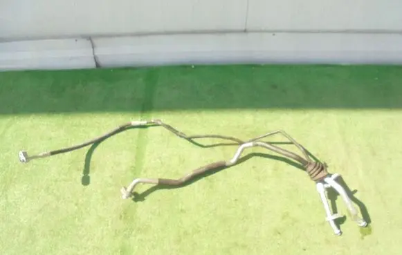 Volkswagen PASSAT B5.5 Air conditioning (A/C) pipe/hose 3B1260712D