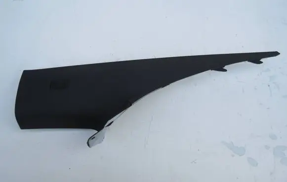 Volvo S90, V90 Front door card panel trim