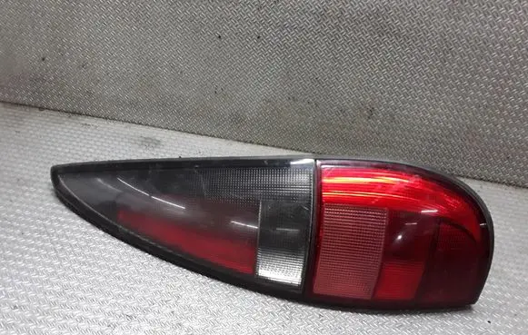 Renault Laguna I Rear/tail lights