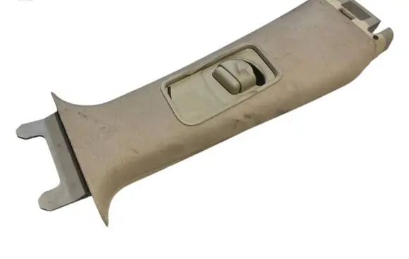 Land Rover Range Rover Sport L320 (B) pillar trim (top) 631240092