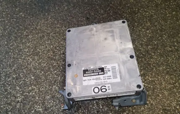 Toyota Yaris Engine control unit/module 8966152060
