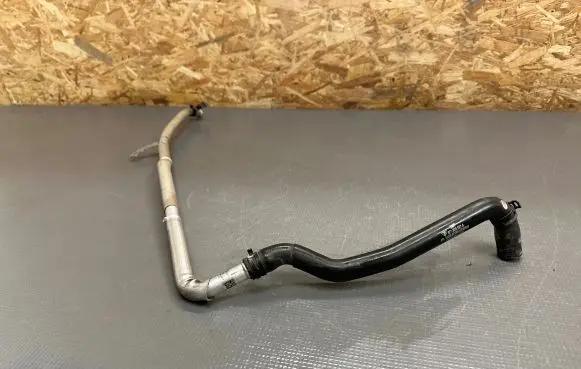 Porsche Panamera (971) Engine coolant pipe/hose 971815552