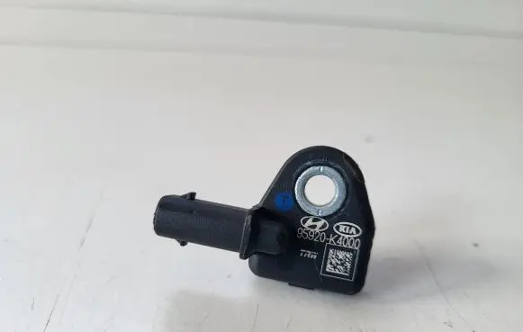 Hyundai Kona I Airbag deployment crash/impact sensor 95920K4000