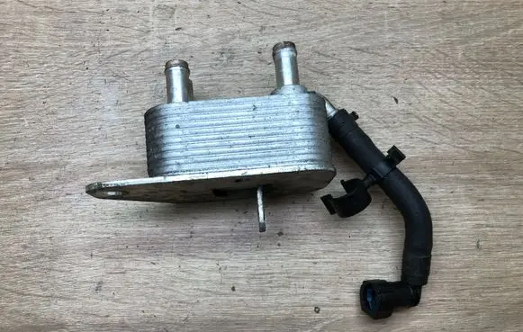 Volkswagen Touareg I Fuel cooler (radiator) 7L6203491A