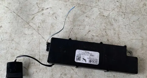 Jaguar S-Type Aerial antenna amplifier 2R8318C847AC