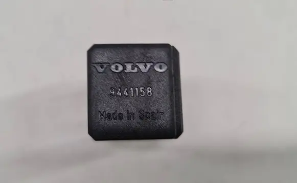 Volvo V70 Other relay 9441158 4RA00779301