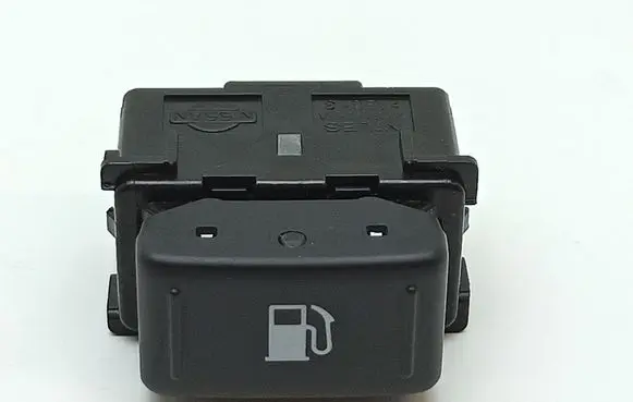 Nissan Navara D23 Fuel tank opening switch TWK1A002