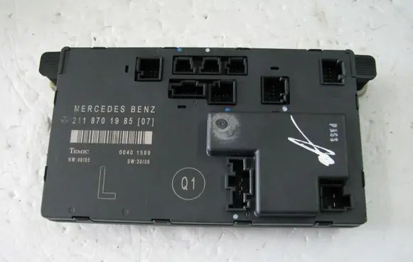Mercedes-Benz E W211 Door control unit/module A2118701985