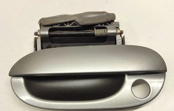 BMW 5 E39 Front door exterior handle 8245461 51218245461