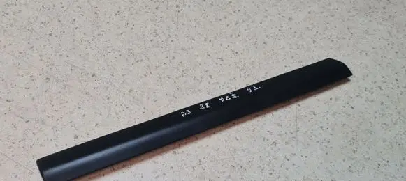 Rear fender molding trim