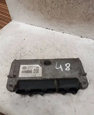 Skoda Fabia Mk1 (6Y) Engine control unit/module 03C906024AB 681345BAG 61601420