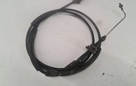 Volkswagen Golf IV Throttle cable 1J0721555T
