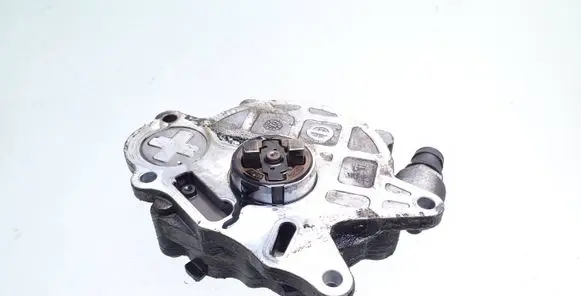 Skoda Octavia Mk2 (1Z) Vacuum pump 03L145100g