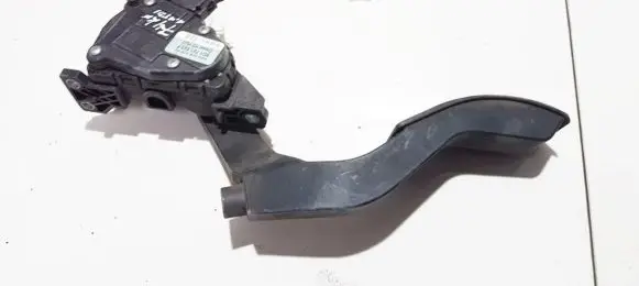 Volkswagen PASSAT B5.5 Accelerator throttle pedal 8D1721523F 6PV008376-03