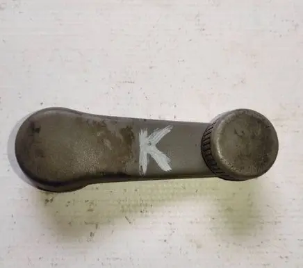 Volkswagen Transporter - Caravelle T5 Front door window winding handle 1H0837581D