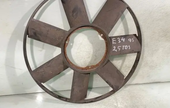BMW 5 E34 Fan impeller 6600100000