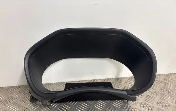 Dashboard trim