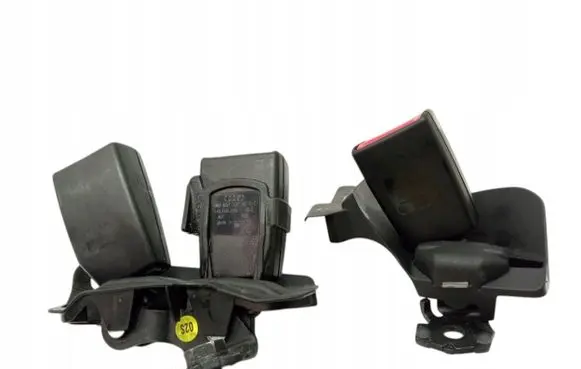 Audi A4 S4 B8 8K Front seatbelt buckle 8K0857739AE