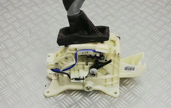 Hyundai Sonata LF Gear shift rod 46700C2300