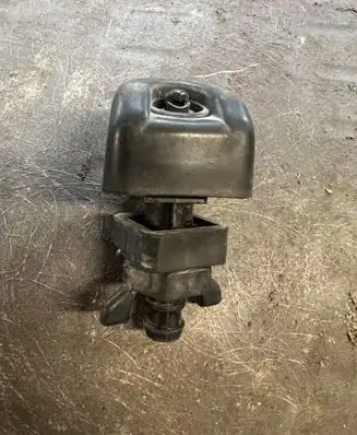 Mitsubishi L200 Headlight washer spray nozzle 13934