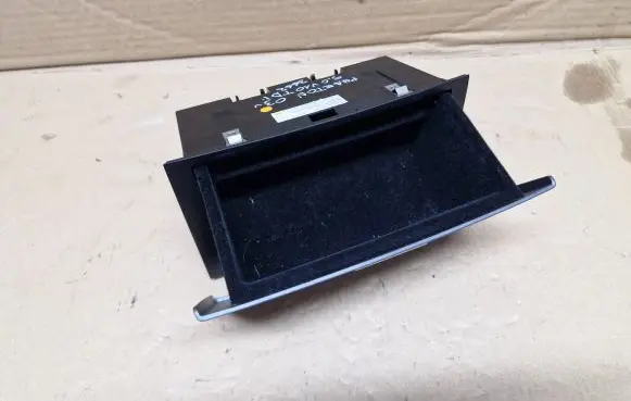 Volkswagen Phaeton Glove box central console 3D0858338 313500000