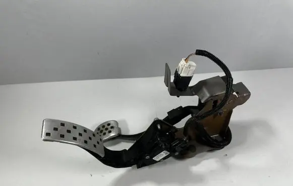 Renault Captur Accelerator throttle pedal 180026380R