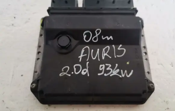 Toyota Auris 150 Engine control unit/module 8966102D91