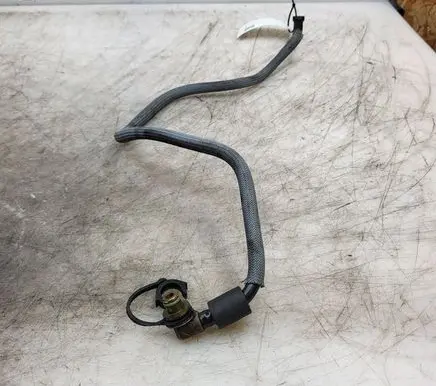 Volvo V60 Fuel line pipe