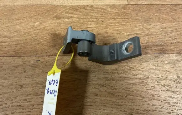 Audi A6 S6 C6 4F Front door upper hinge 