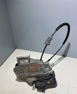 Volvo V50 Front door lock 30753655 3466A