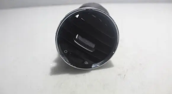 Peugeot 308 Dashboard side air vent grill/cover trim