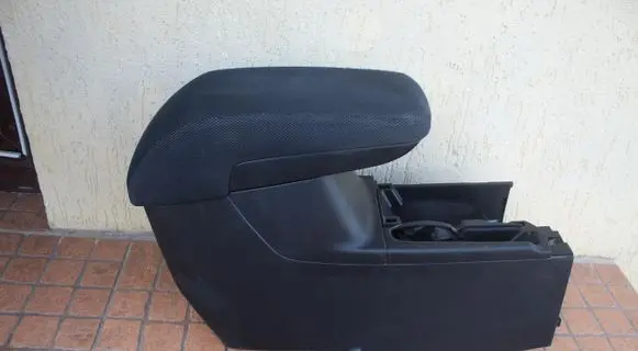 Mitsubishi Outlander Armrest 