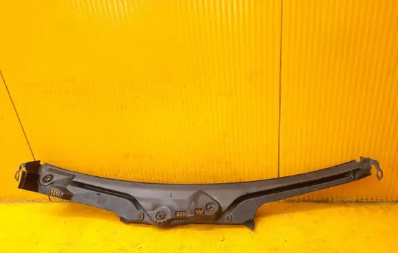 Mercedes-Benz E W213 Wiper trim A2138308703