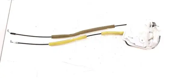 Mazda 2 Front door lock 8I12C0465