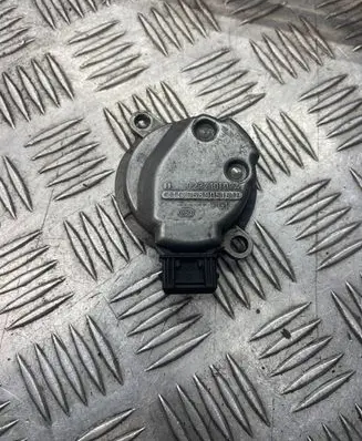 Volkswagen Golf IV Camshaft position sensor 0232101024 058905161B